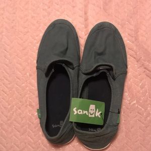 Womens size 8.5 never been worn still have tag